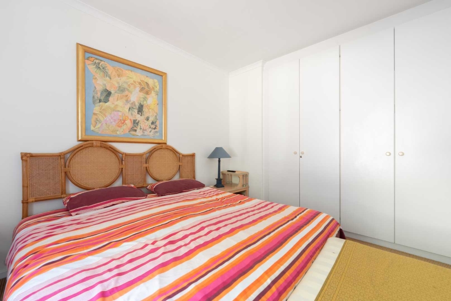3 Bedroom Property for Sale in Sea Point Western Cape